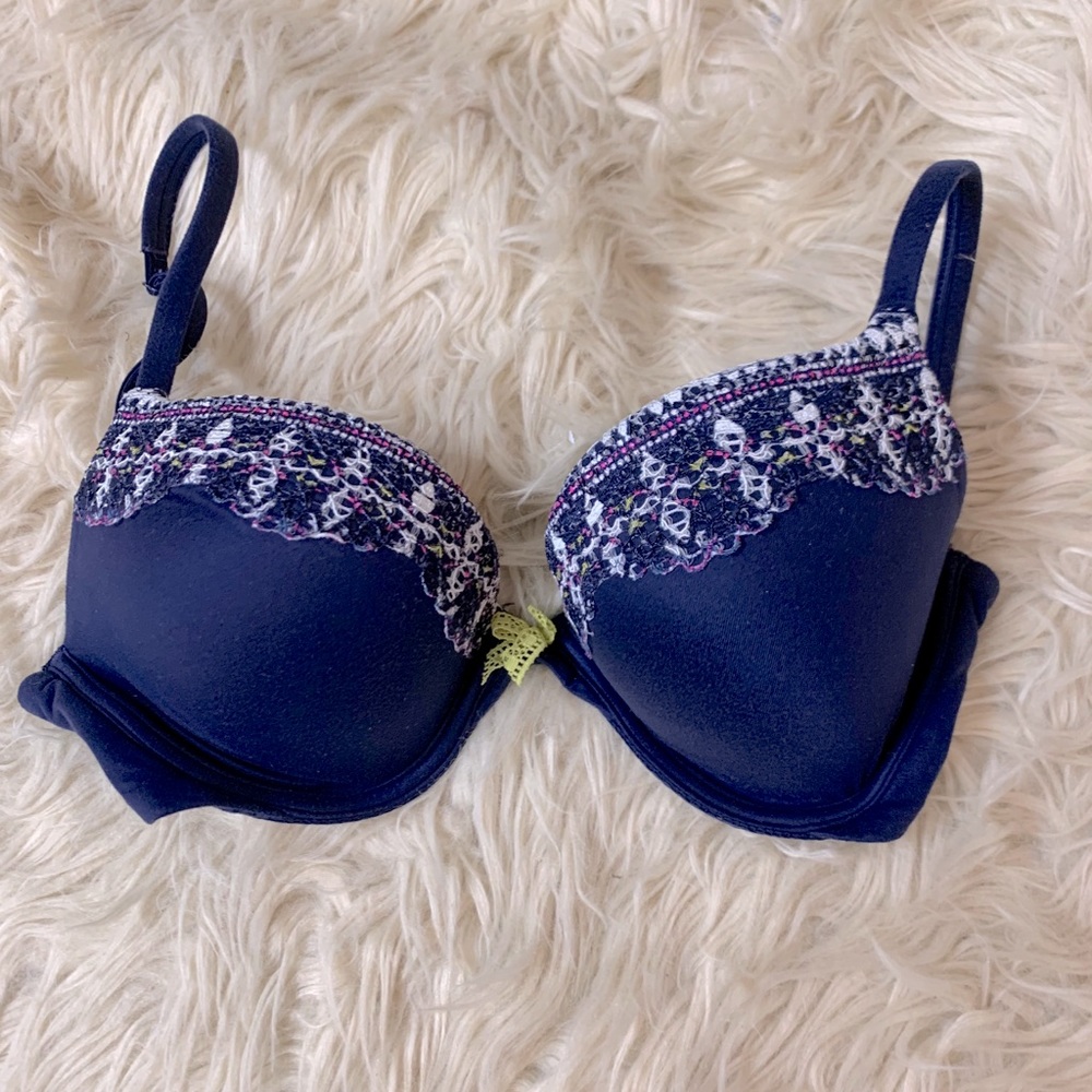 32 D Victoria’s Secret Bra